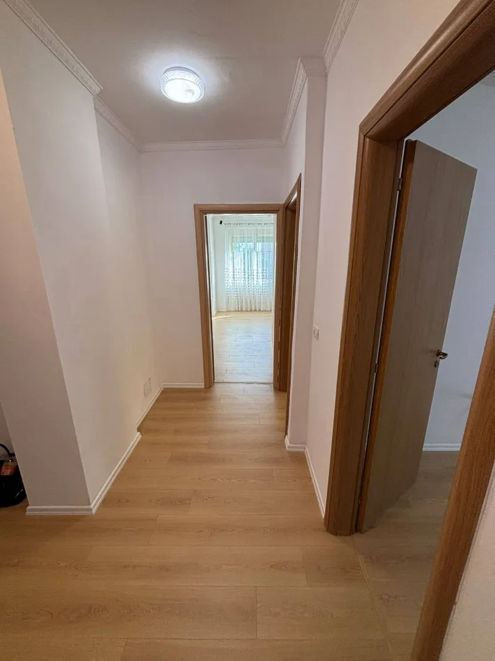 Tirane, shes apartament 2+1 Kati 2, 89 m² 142.000 € (fresku)