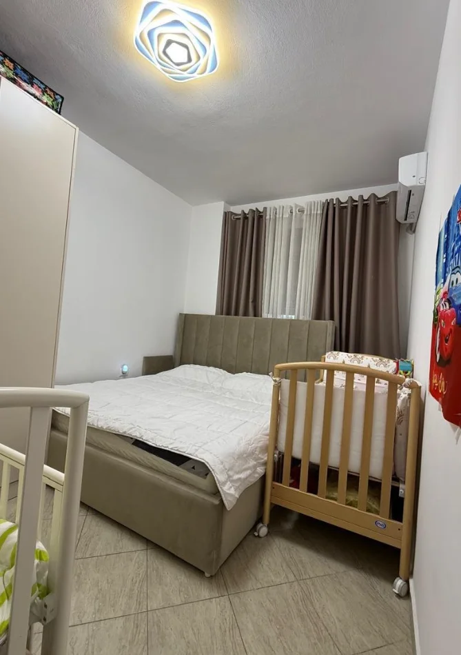 Tirane, shitet apartament 1+1 Kati 2, 60 m² 90.000 € (KOMBINAT)