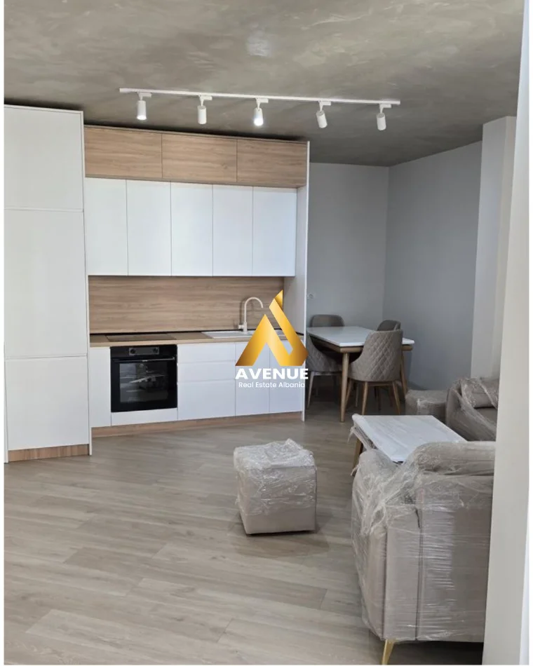 JEPET ME QIRA APARTAMENT 1+1 LUKSOZ – ASTIR, PRANË HOTEL GRAND (Rruga Teodor Keko)