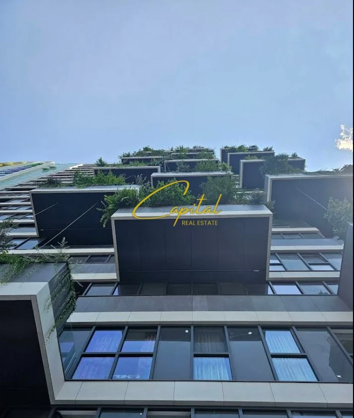 Tirane, jepet me qera zyre Kati 7, 150 m² 5.000 € (REZIDENCA VERTICAL FOREST)