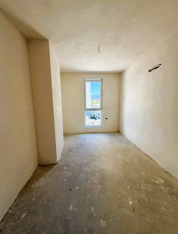 Tirane, shitet apartament 2+1+Aneks+Ballkon Kati 3, 81 m² 100.000 €