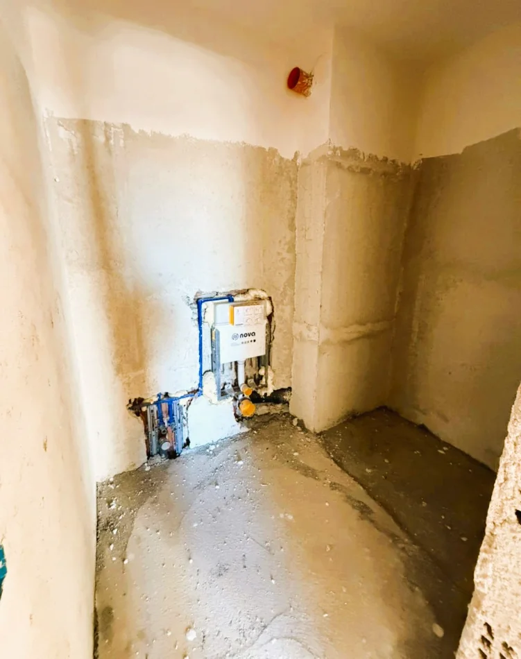Tirane, shitet apartament 2+1+Aneks+Ballkon Kati 3, 81 m² 100.000 €