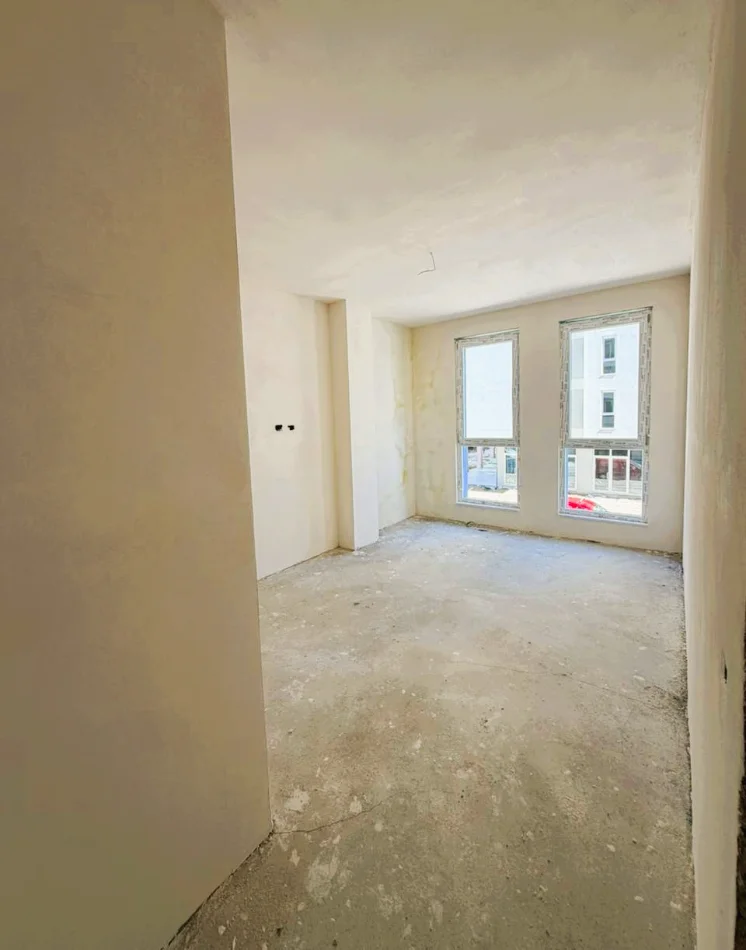 Tirane, shitet apartament 2+1+Aneks+Ballkon Kati 3, 81 m² 100.000 €