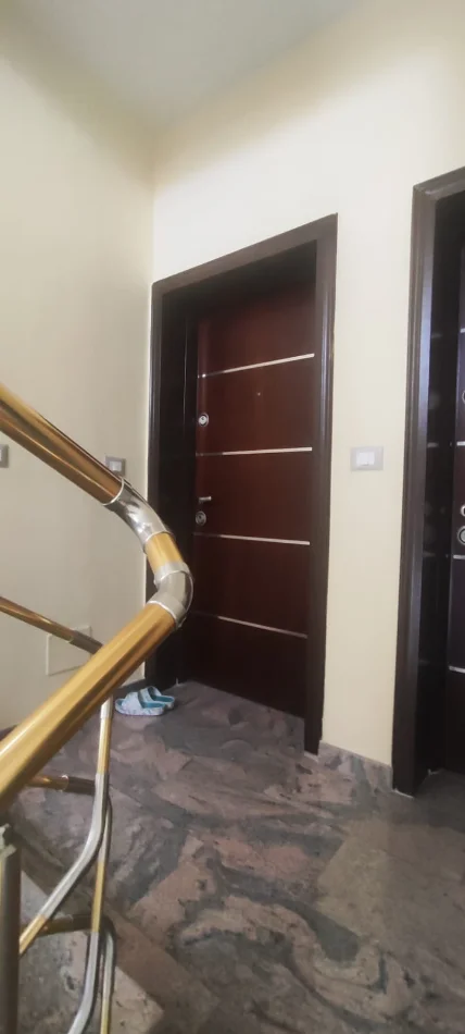 Tirane, shitet hotel Kati 3, 600 m² 