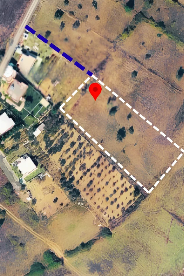Shqiperi, shitet toke , 2.300 m² (Kashar)