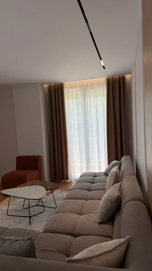 Durres, jepet me qera apartament 2+1+Aneks+Ballkon Kati 3, 115 m² 1.200 € (Currila)