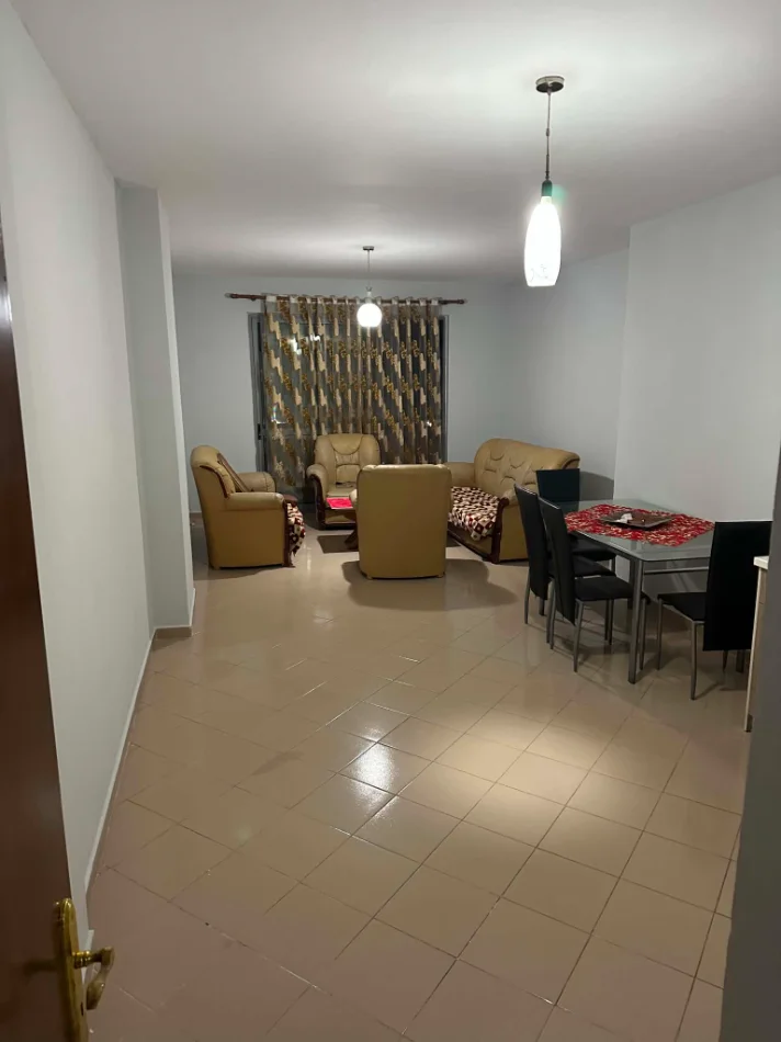 Tirane, shitet 2+1+Ballkon Kati 5, 106 m² 150.001 € 