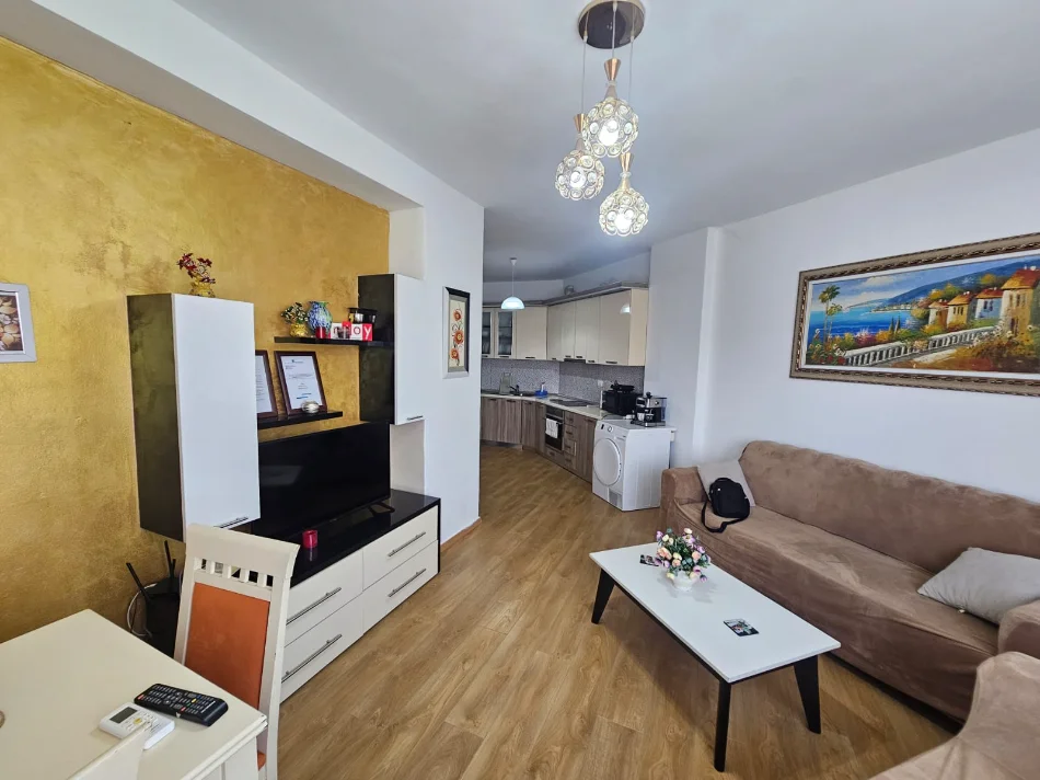 Durres, shitet apartament 2+1+Aneks+Ballkon Kati 4, 96 m² 135.000 € 