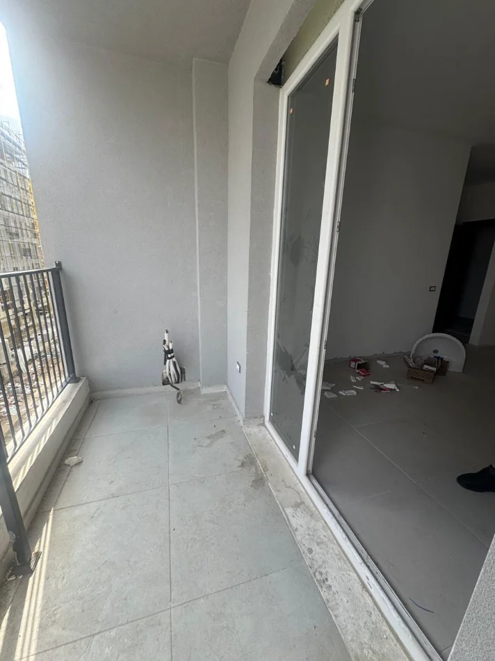 Tirane, shitet apartament 1+1+Ballkon Kati 4, 53 m² 65.450 € (Univers City)
