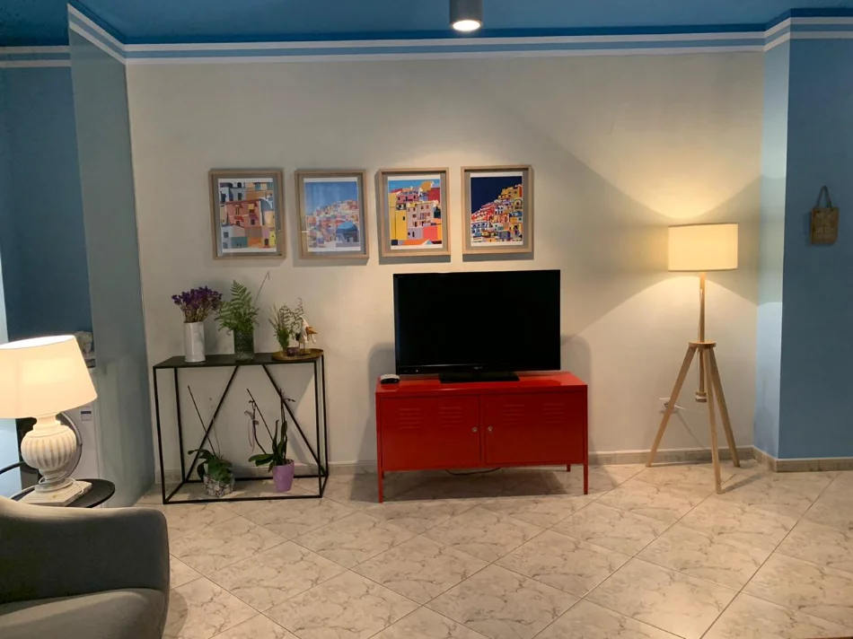 Tirane, jepet me qera apartament 2+1 Kati 5, 98 m² 1.000 €