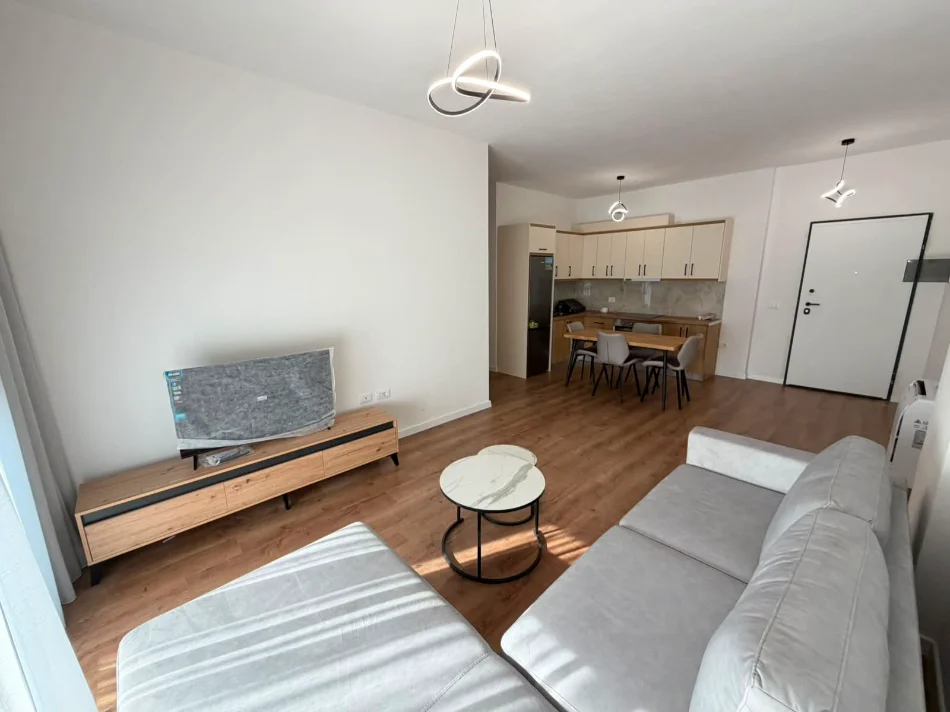 Tirane, jepet me qera apartament 2+1 Kati 3, (5 MAJI)