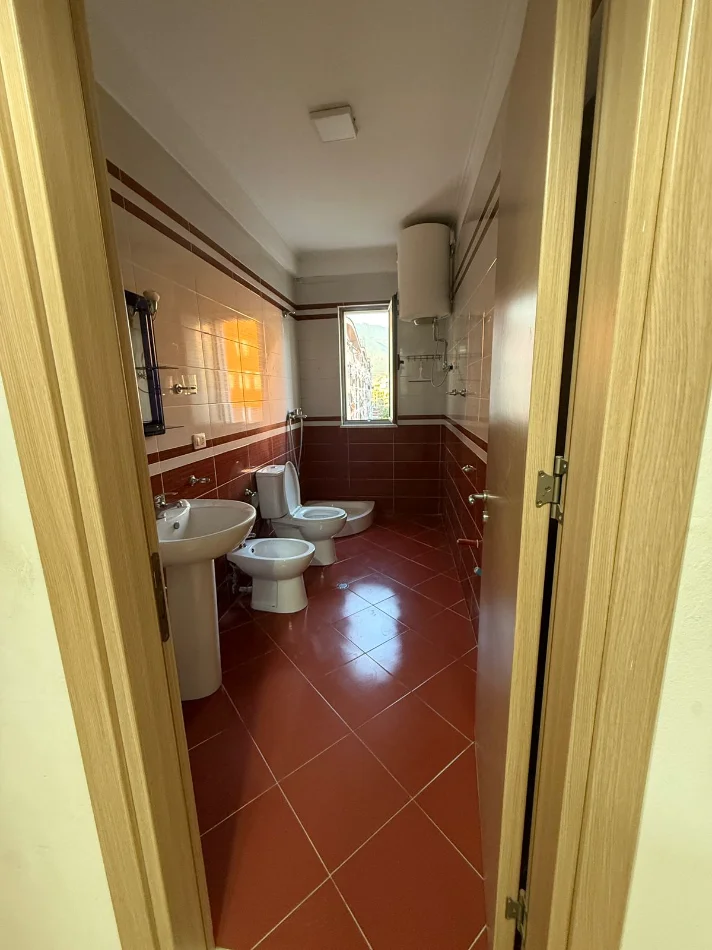 🏡 Jepet Apartament me Qera  2+1 ne 5 Maji te Concord Center,   500 Euro