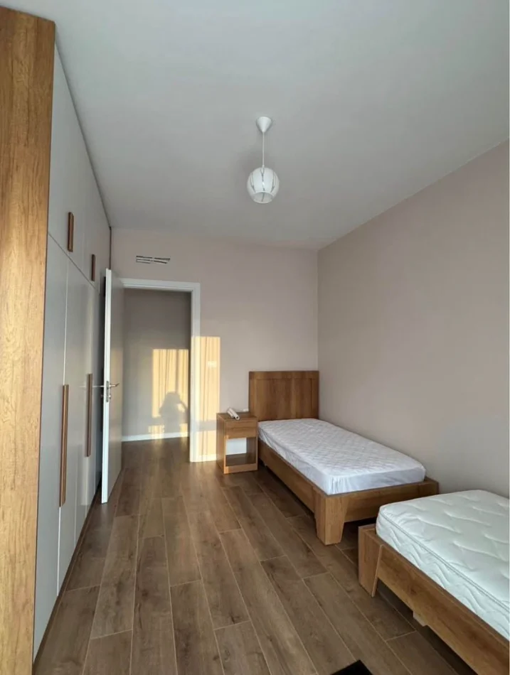 🏡 JEPET SUPER APARTAMENT ME QERA  2+1 TEK UNIVERS CITY,  550 Euro