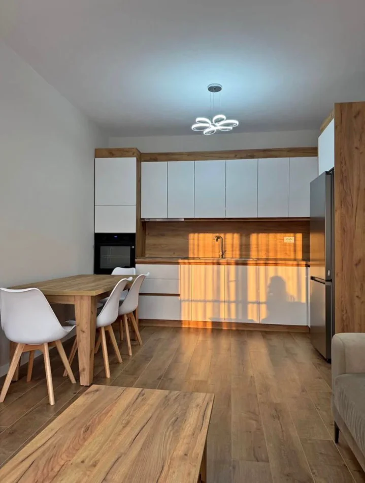 🏡 JEPET SUPER APARTAMENT ME QERA  2+1 TEK UNIVERS CITY,  550 Euro