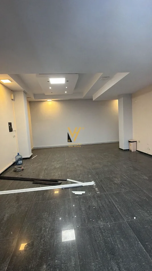 Tirane, jepet me qera ambjent biznesi Kati 2, 160 m² 1.100 € (ASTIR)