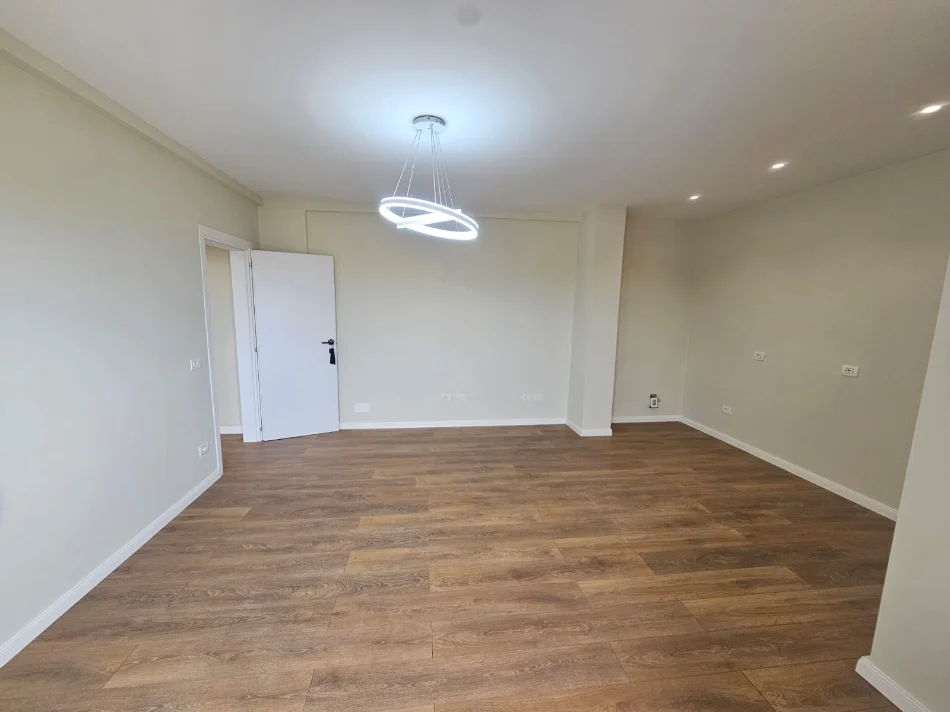 Durres, shitet apartament 2+1+Aneks+Ballkon , 95 m² 119.000 € 