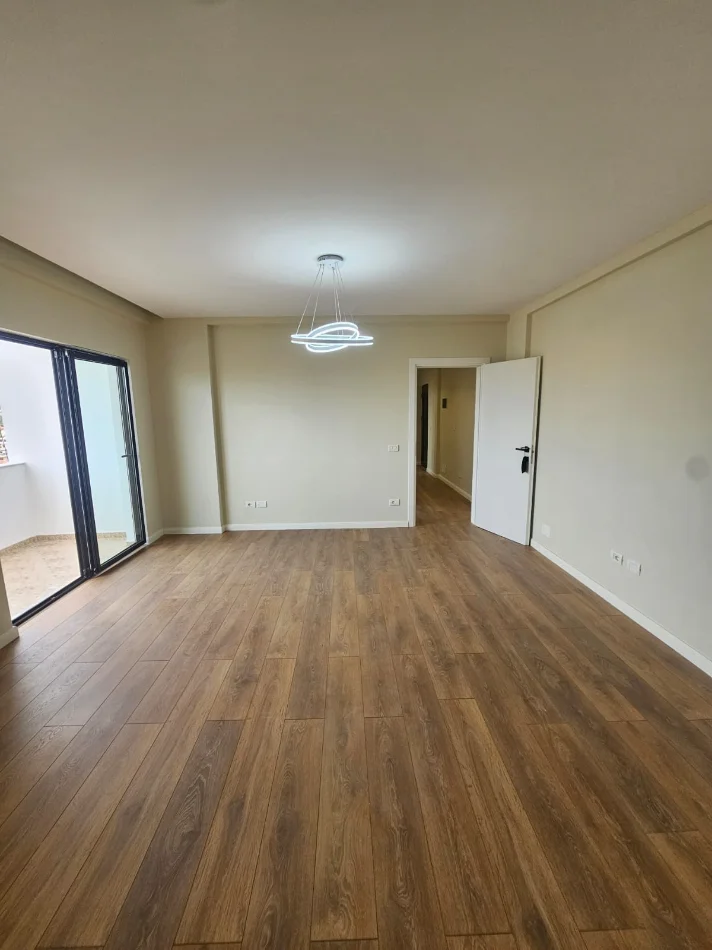 Durres, shitet apartament 2+1+Aneks+Ballkon Kati 7, 95 m² 119.000 € 