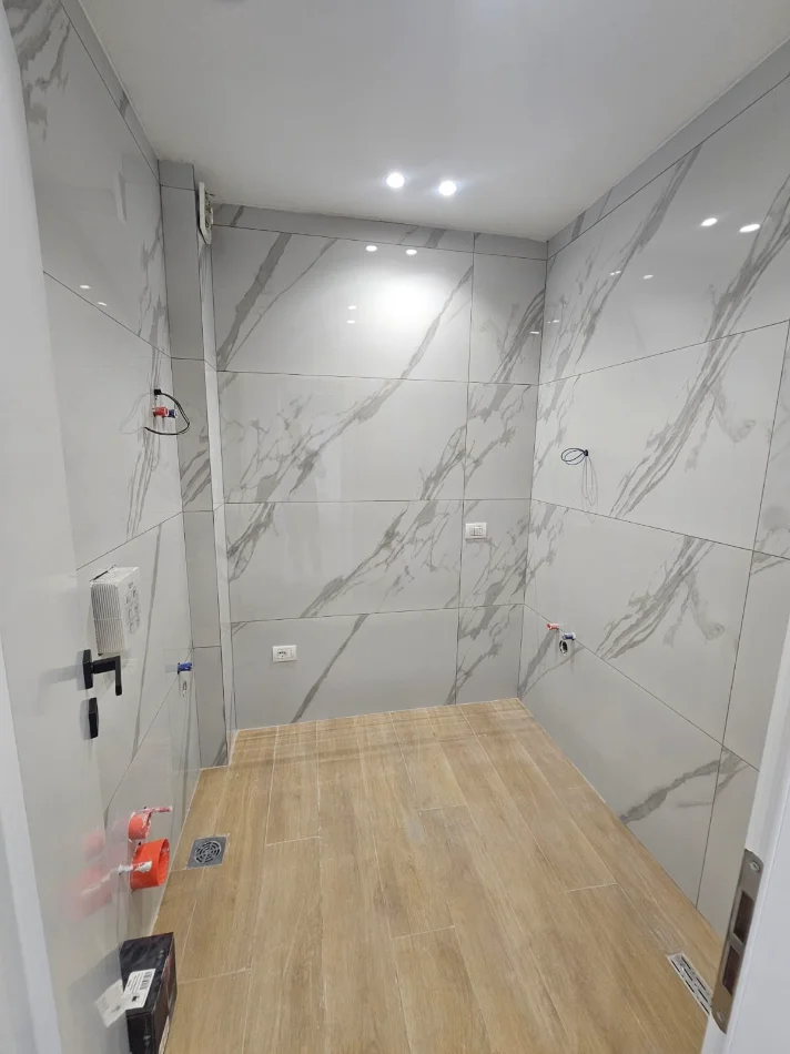 Durres, shitet apartament 2+1+Aneks+Ballkon , 95 m² 119.000 € 