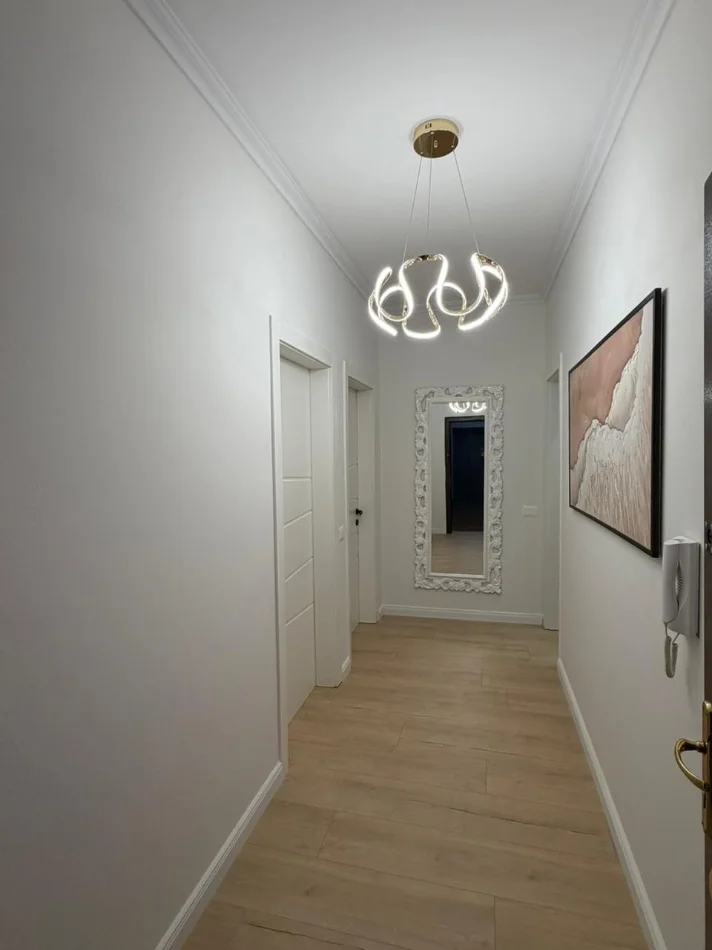 Tirane, shitet apartament 1+1+Ballkon Kati 7, 67 m² 127.000 € (Astir)