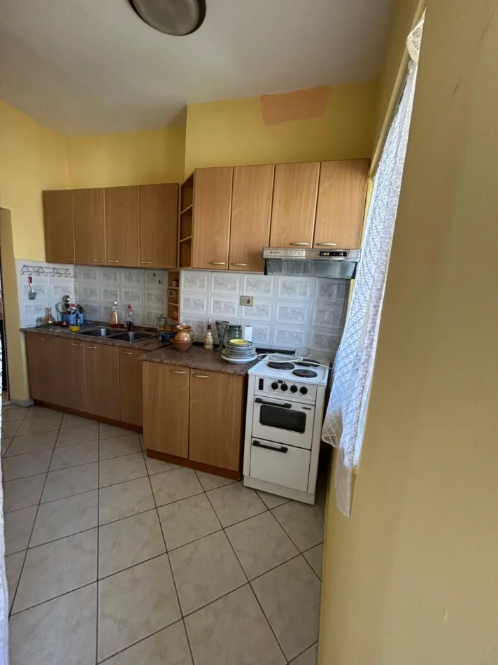 Durres, shitet apartament 2+1 Kati 5, 75 m² 93.000 € (ish rajoni)