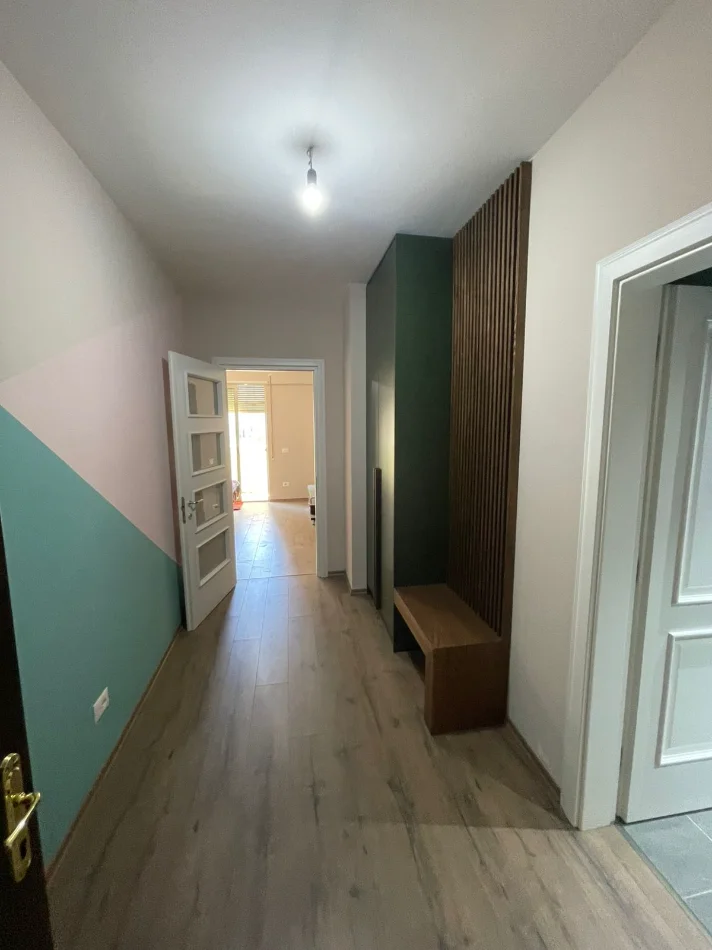 Durres, jepet me qera apartament 2+1+Aneks+Ballkon , 400 € 