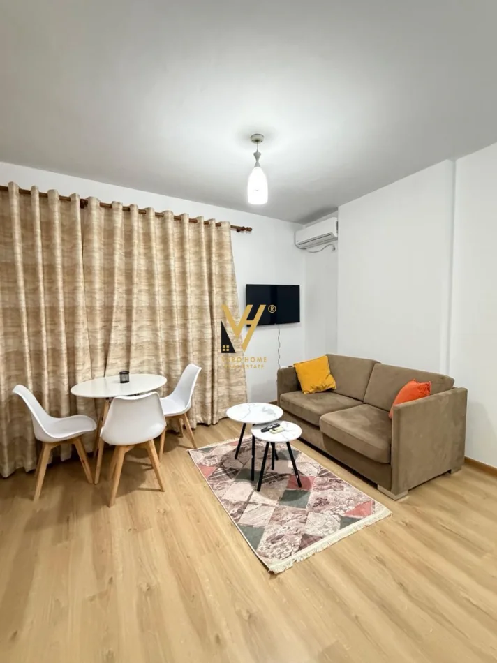 Tirane, jepet me qera garsonier Kati 5, 35 m² 420 € (RRUGA E DIBRES)
