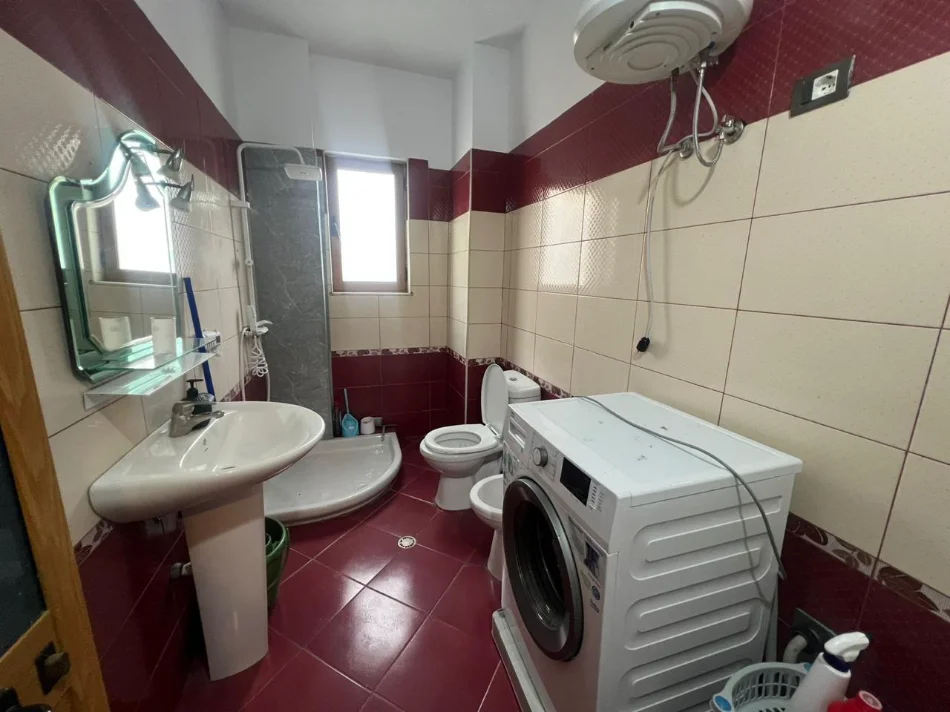 Tirane, shitet apartament 2+1+Ballkon Kati 4, 120 m² (Astiri / Tek Artisti)