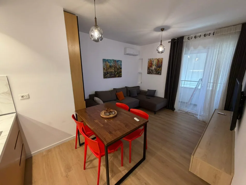 Tirane, shitet apartament 2+1 Kati 8, 71 m² 160.000 € (ish fusha e aviacionit)