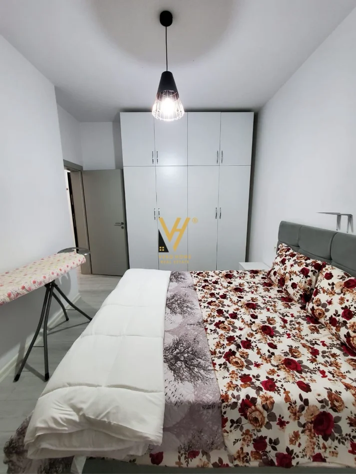 Tirane, jepet me qera apartament 1+1+Ballkon Kati 2, 60 m² 720 € (KOMUNA E PARISIT)
