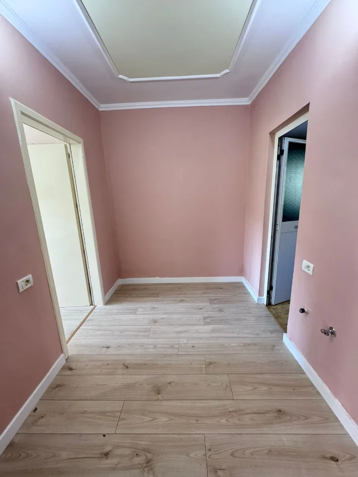 Tirane, shitet apartament 1+1+Ballkon Kati 1, 58 m² 115.000 € 