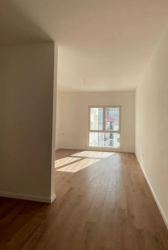 Tirane, shitet apartament 1+1 Kati 8, 120 m² 286.320 € (ZOGU I ZI)