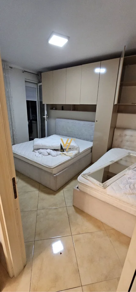 Tirane, jepet me qera apartament 1+1+Ballkon Kati 3, 78 m² 500 € (KODRA E DIELLIT)