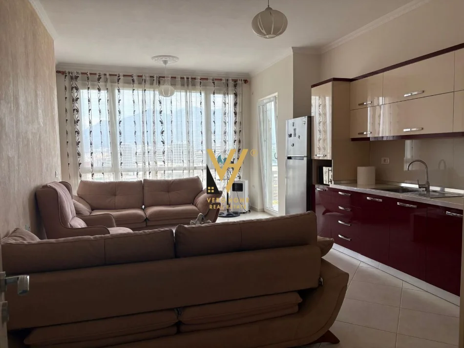 Tirane, shitet apartament 2+1+Ballkon Kati 3, 104 m² 300.000 € (KOPSHTI BOTANIK)