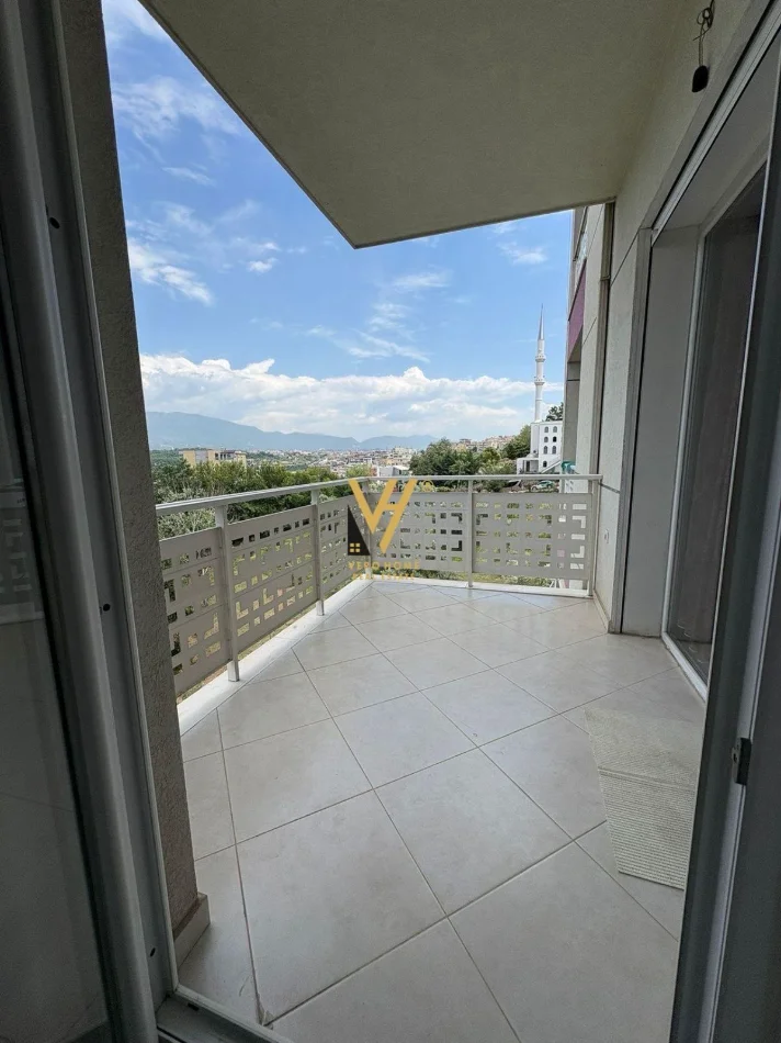 Tirane, shitet apartament 2+1+Ballkon Kati 3, 104 m² 300.000 € (KOPSHTI BOTANIK)