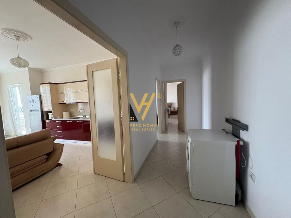 Tirane, shitet apartament 2+1+Ballkon Kati 3, 104 m² 300.000 € (KOPSHTI BOTANIK)