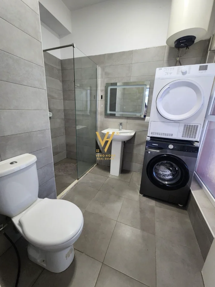 Tirane, shitet garsonier Kati 2, 43 m² 87.000 € (ALI DEMI)