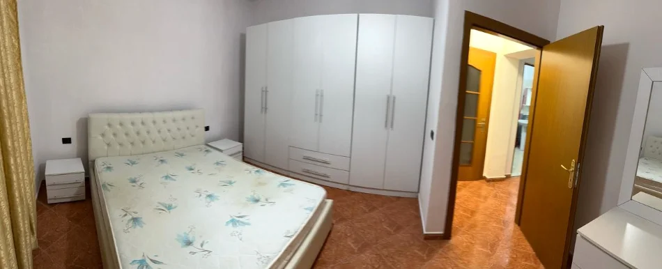 JEPET ME QERA APARTAMENT 1+1 ne Qender TEK SELVIA , 500 EURO