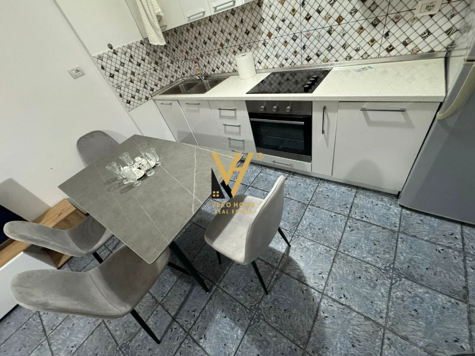 Tirane, jepet me qera shtepi 2+1+Ballkon Kati 0, 104 m² 570 € (DON BOSKO)