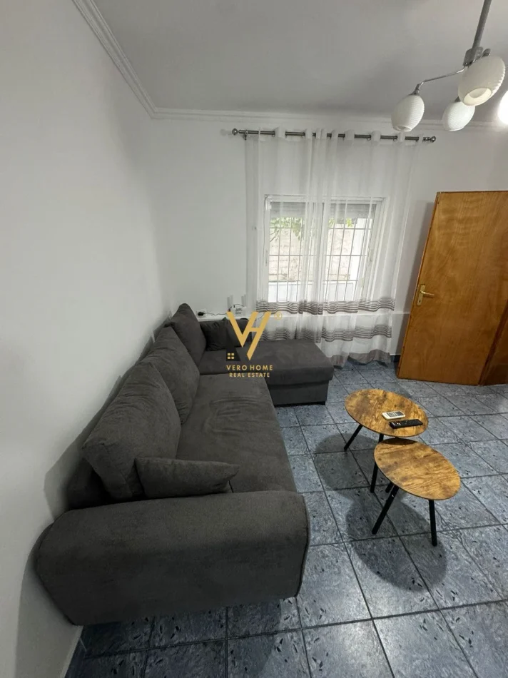 Tirane, jepet me qera shtepi 2+1+Ballkon Kati 0, 104 m² 570 € (DON BOSKO)
