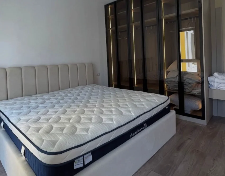 Tirane, jepet me qera apartament 2+1 Kati 9, 106 m² 900 € (ZOGU I ZI)