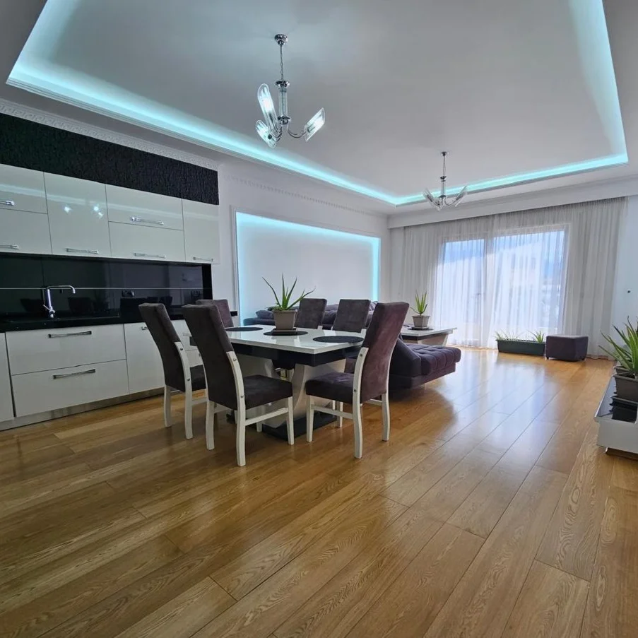 Tirane, jepet me qera apartament 2+1+Ballkon , 120 m² 900 € (Kopshti Zoologjik)
