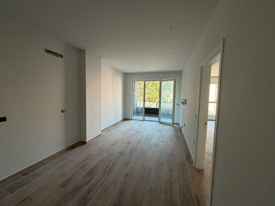 Durres, shitet apartament 1+1+Ballkon Kati 3, 70 m² 140.000 € (Golem, Durres)