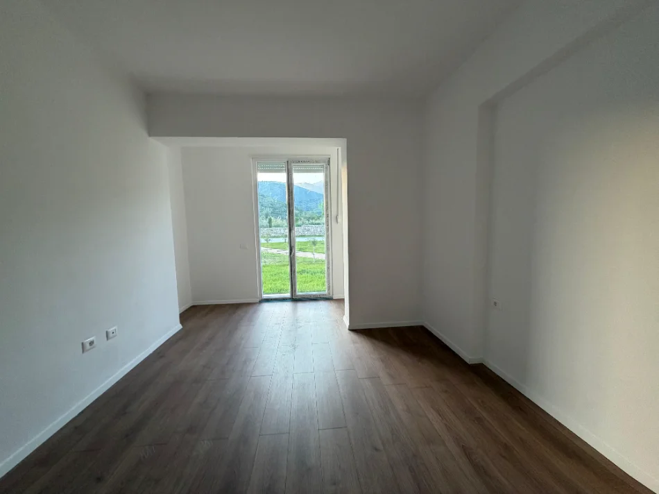 🔵 Shitet: 2+1 Himarë 📍 - (152.000 Eu) Sip : 69 m² & 100 m² Oborr 🟢 Ne Perfundim Suvatimesh & Sistem Kapot (5 min larg Detit) 🌊