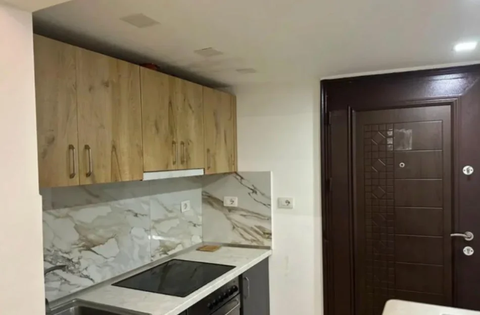 Shqiperi, jepet me qera apartament duplex 1+1+Ballkon Kati 6, 65 m² 430 € (KODRA E DIELLIT)