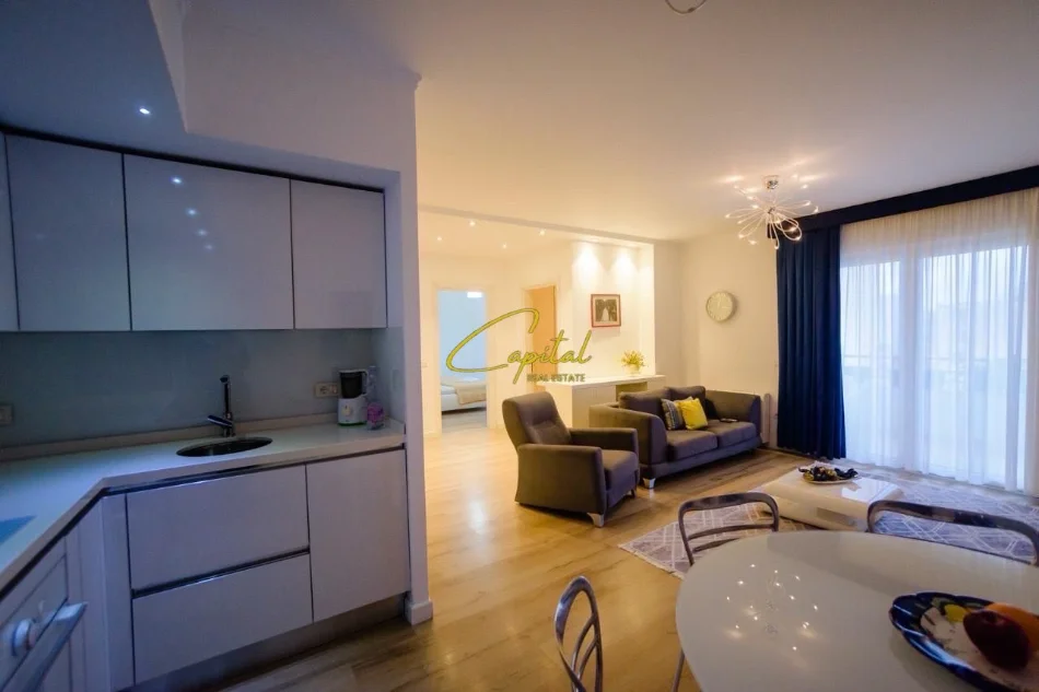 Tirane, jepet me qera apartament 2+1 Kati 5, 105 m² 900 € (SHESHI SKENDERBEJ)