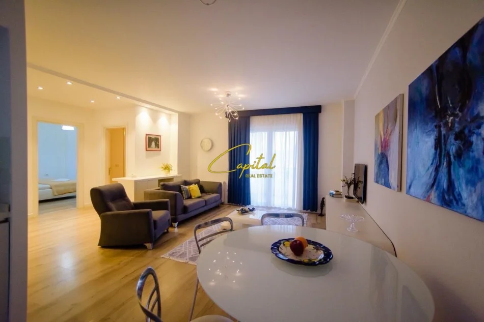 Tirane, jepet me qera apartament 2+1 Kati 5, 105 m² 900 € (SHESHI SKENDERBEJ)