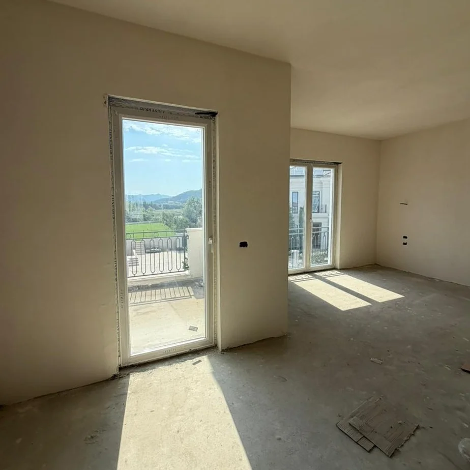 Tirane, shitet Vile Vile 3 Katshe , 400 m² 1.270.000 € (Rolling Hills 2 TEG)
