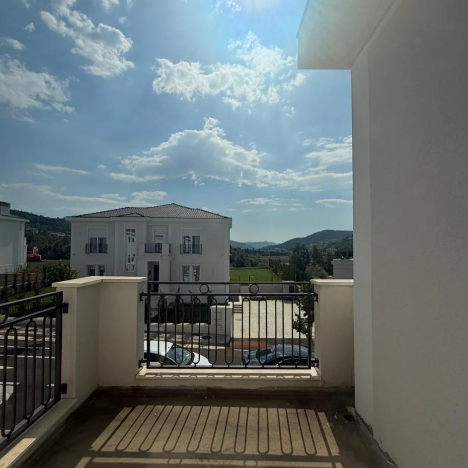 Tirane, shitet Vile Vile 3 Katshe , 400 m² 1.270.000 € (Rolling Hills 2 TEG)