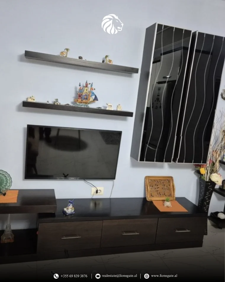 Tirane, jap me qera apartament 2+1 , 94 m² 650 € 
