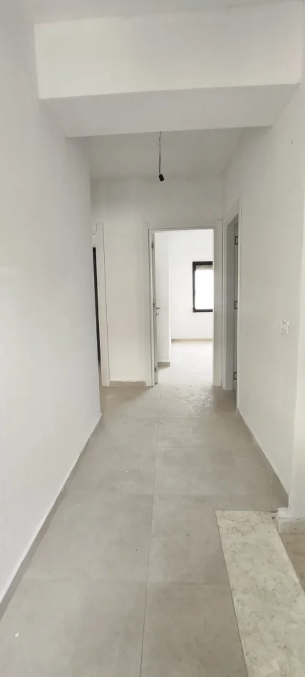Tirane, shitet apartament duplex 4+1+Ballkon Kati 3, 207 m² 395.000 € (Kodra e Diellit)